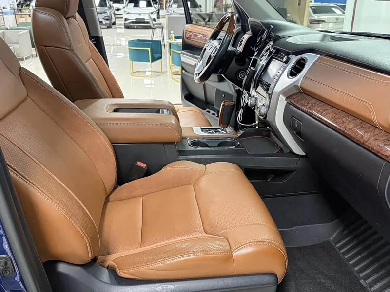 Toyota Tundra — фото 19