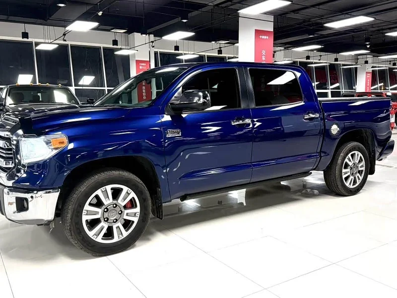 Toyota Tundra — фото 3