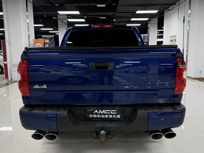 Toyota Tundra — фото 10
