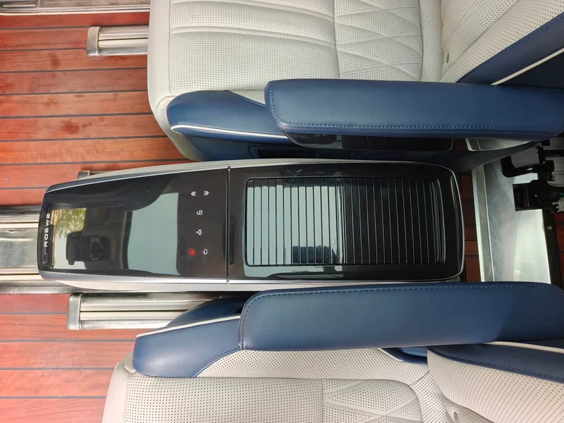 Roewe iMAX8 — фото 16