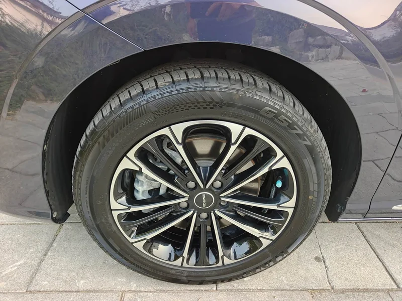 Roewe iMAX8 — фото 24