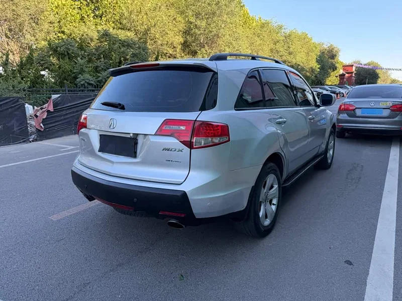 Acura MDX — фото 13