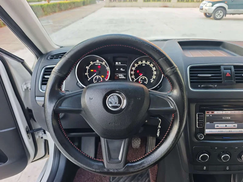 Skoda Yeti — фото 13