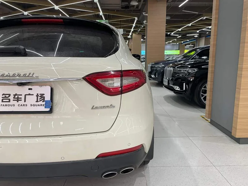 Maserati Levante — фото 10