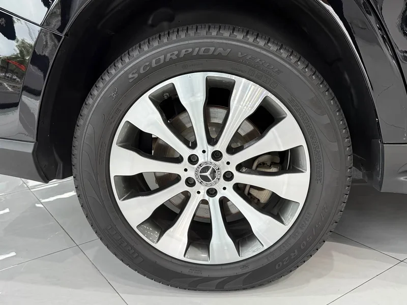 Mercedes-Benz GLS — фото 15