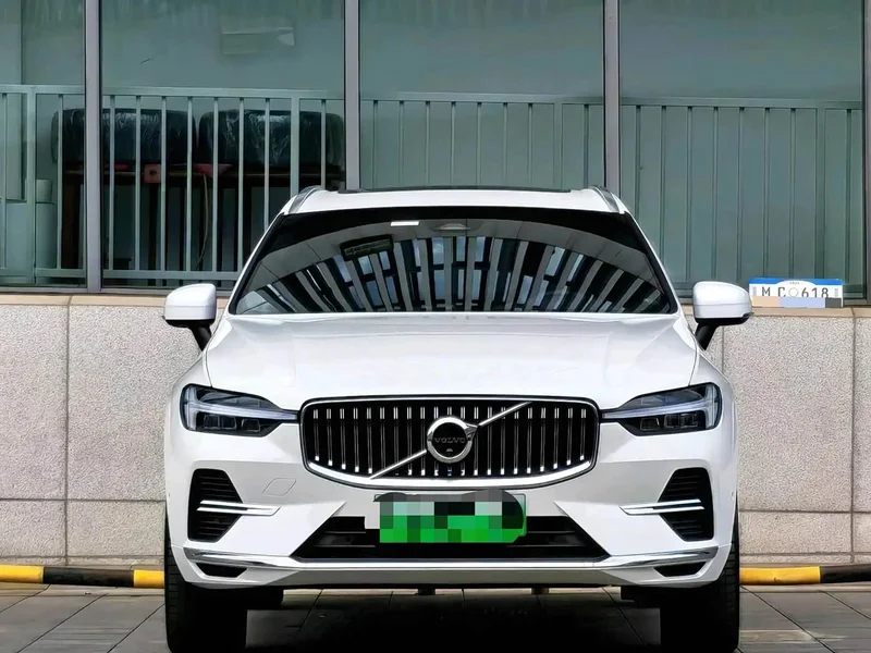 Volvo XC60 PHEV — фото 2