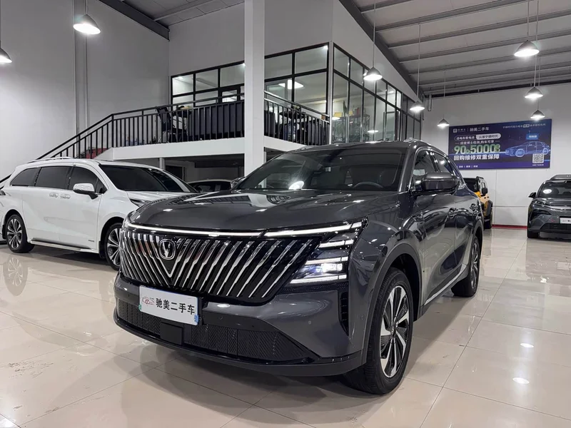 Changan CS75PLUS — фото 1