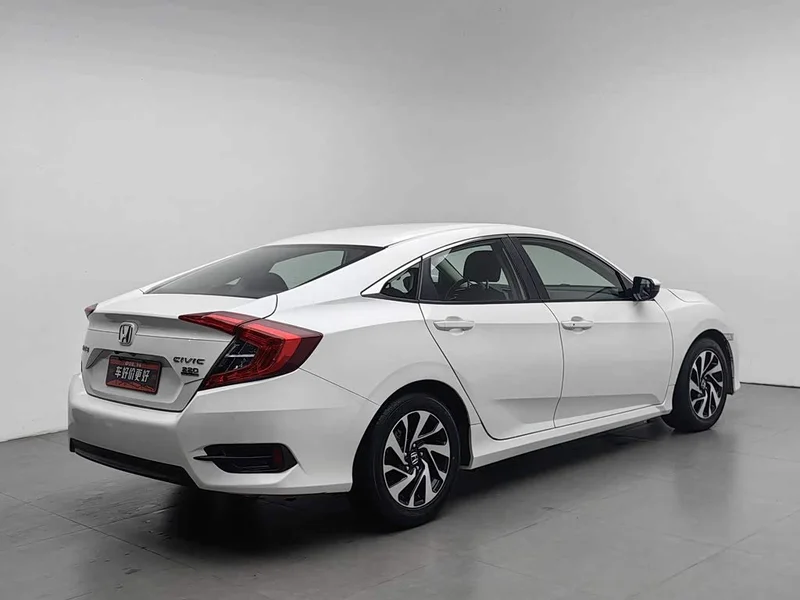Honda Civic — фото 2