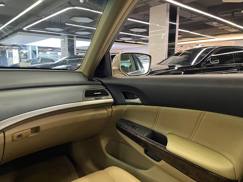 Honda Accord — фото 19