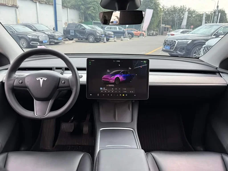 Tesla Model Y — фото 7