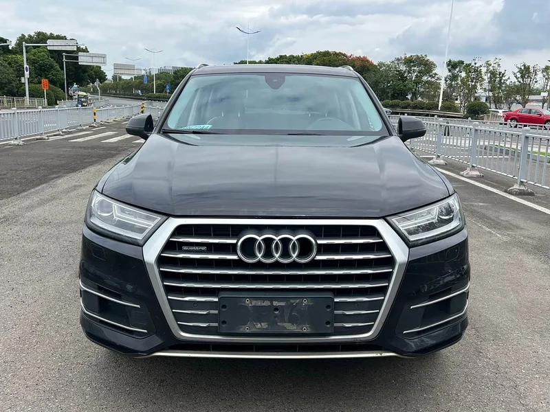 Audi Q7 — фото 2