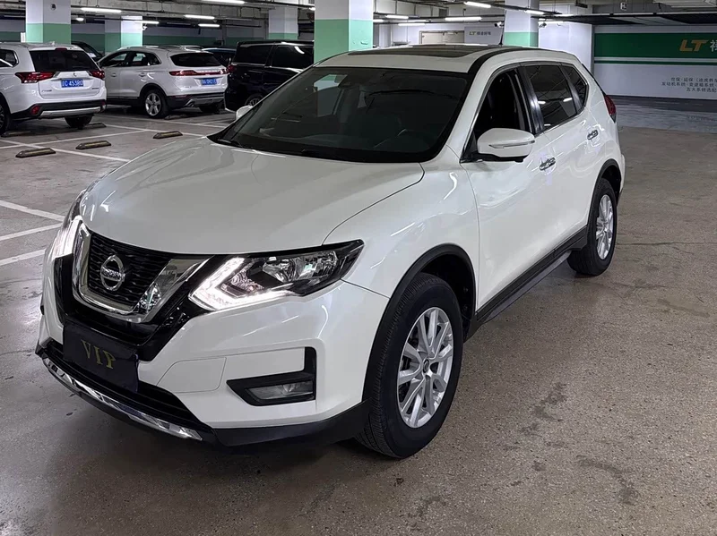 Nissan X-Trail — фото 1