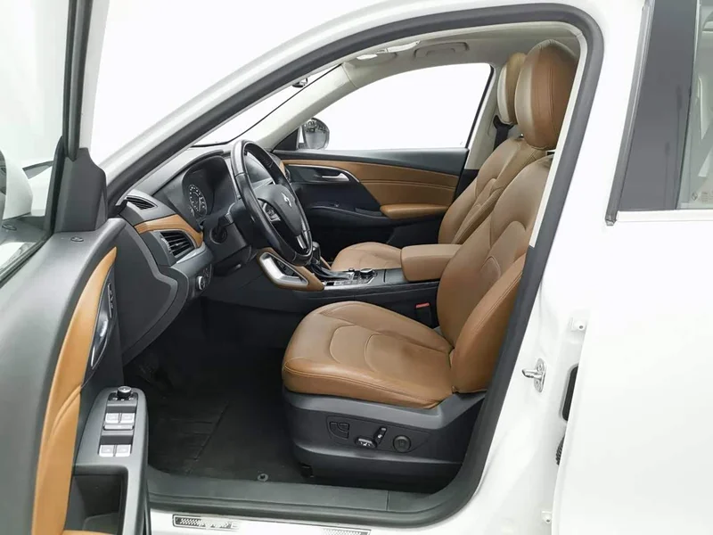 Borgward BX7 — фото 10
