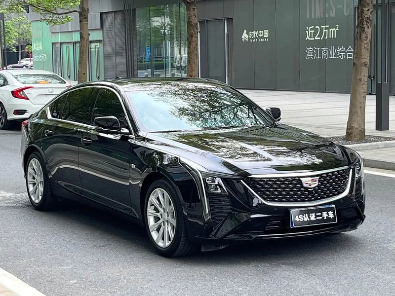 Cadillac CT5 — фото 2