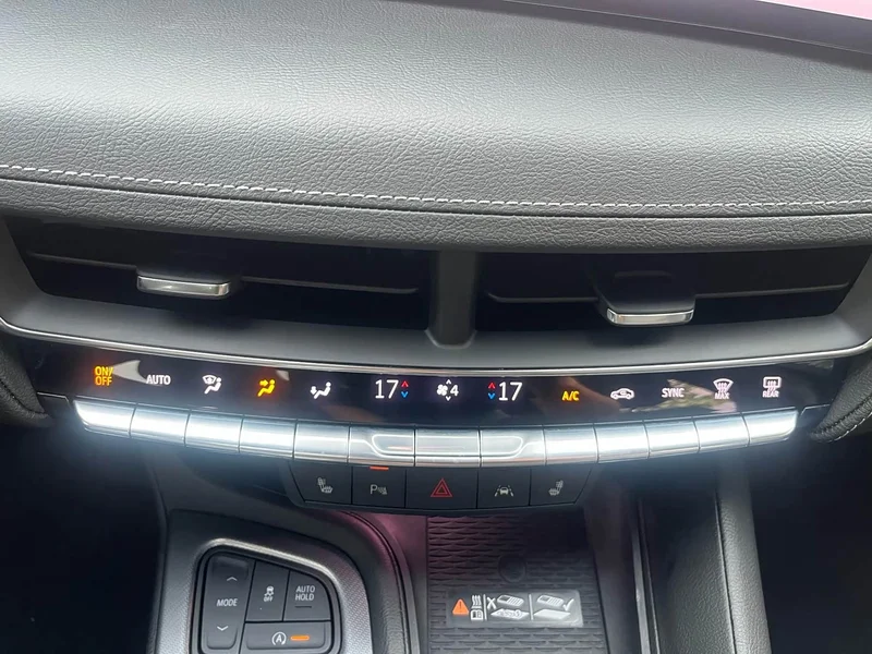 Cadillac CT5 — фото 27