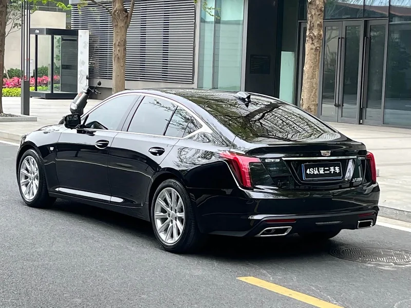 Cadillac CT5 — фото 4