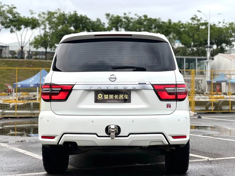 Nissan Patrol — фото 12