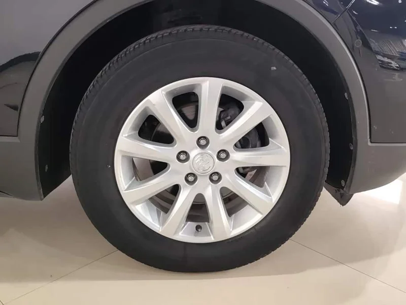 Buick Envision Plus — фото 6