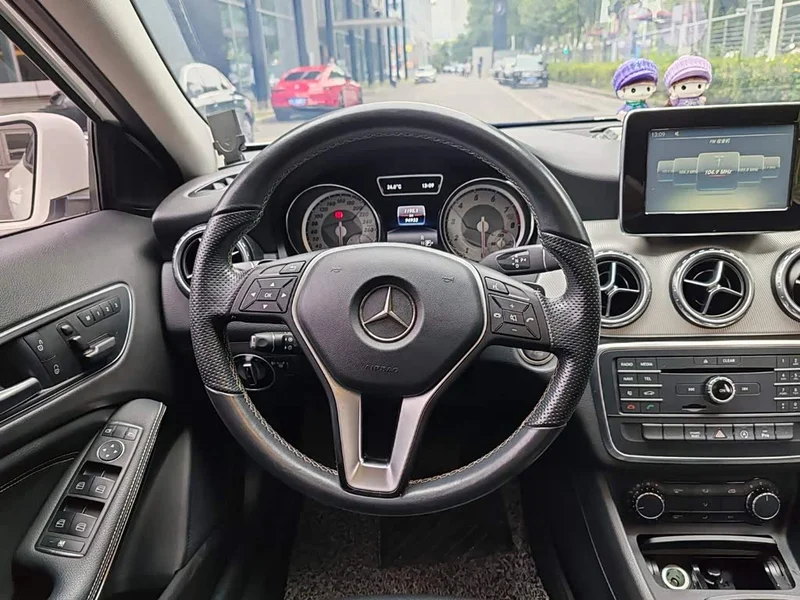 Mercedes-Benz GLA — фото 16