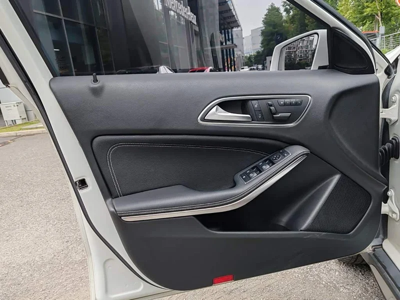 Mercedes-Benz GLA — фото 9