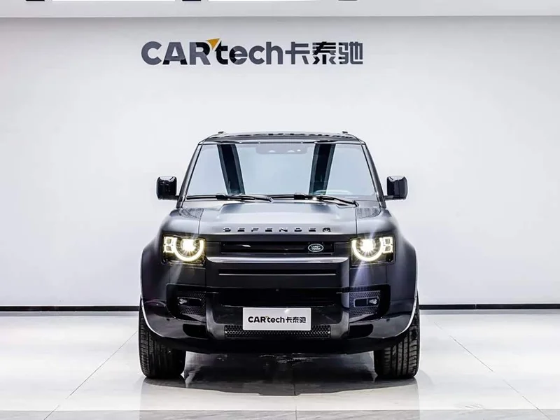 Land Rover Defender — фото 1
