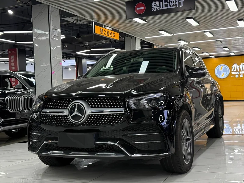 Mercedes-Benz GLE — фото 1