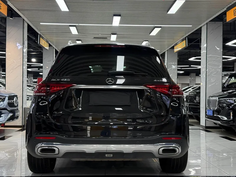 Mercedes-Benz GLE — фото 7