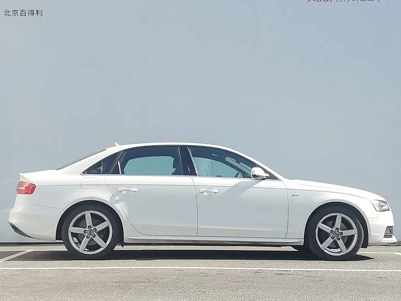 Audi A4L — фото 13
