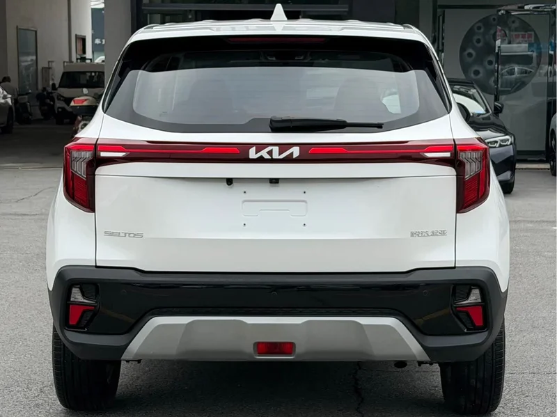 Kia Seltos — фото 4