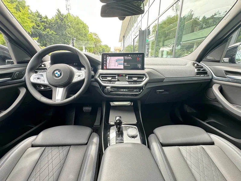 BMW X3 — фото 14