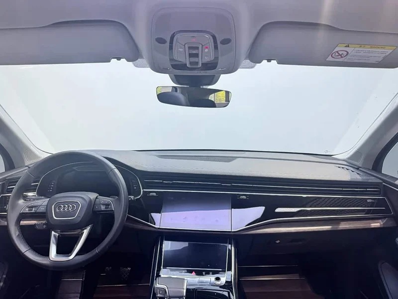 Audi Q7 — фото 8