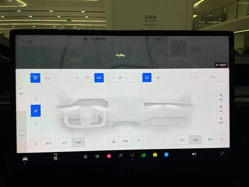 Tesla Model X — фото 21