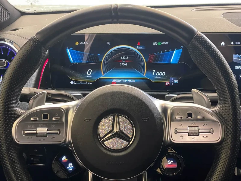 Mercedes-Benz GLB AMG — фото 11