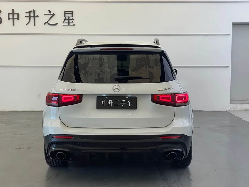 Mercedes-Benz GLB AMG — фото 13
