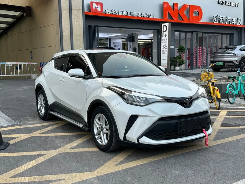 Toyota C-HR — фото 3