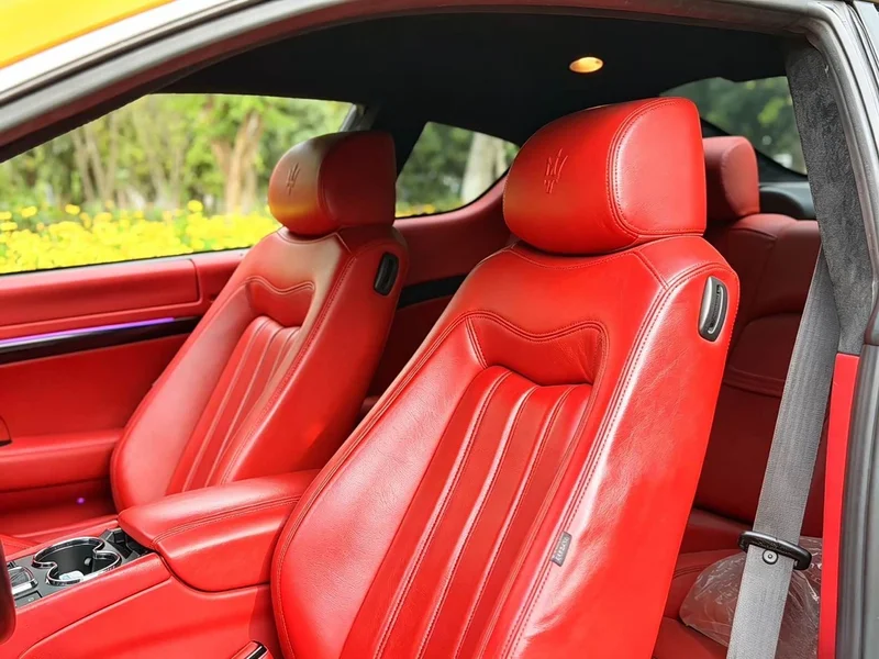 Maserati GranTurismo — фото 10