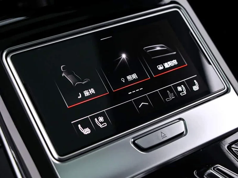 Audi A8 — фото 18