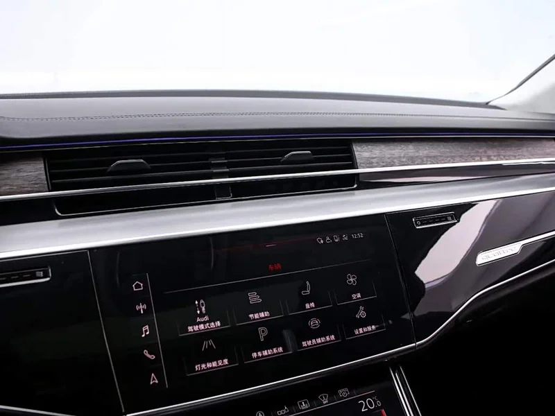 Audi A8 — фото 8
