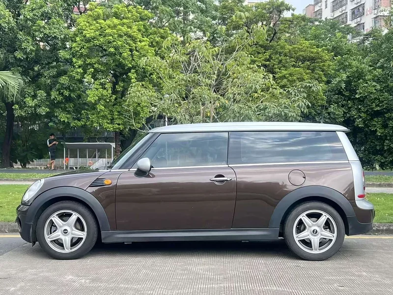 MINI CLUBMAN — фото 4