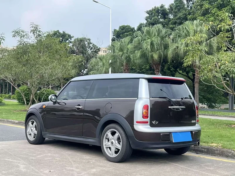 MINI CLUBMAN — фото 5