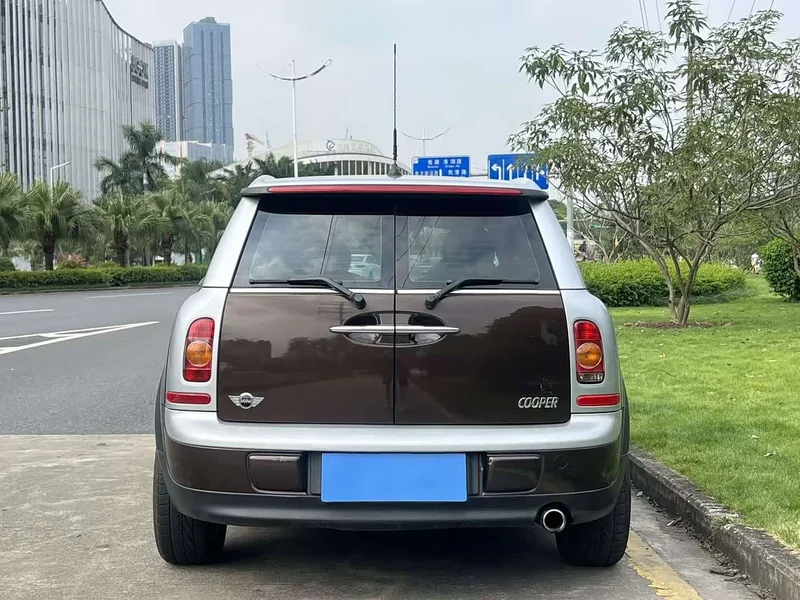 MINI CLUBMAN — фото 6