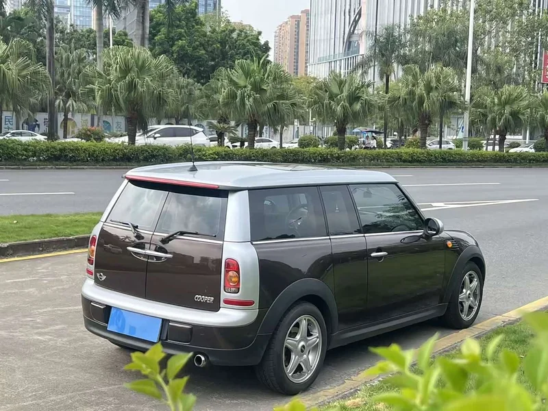 MINI CLUBMAN — фото 7