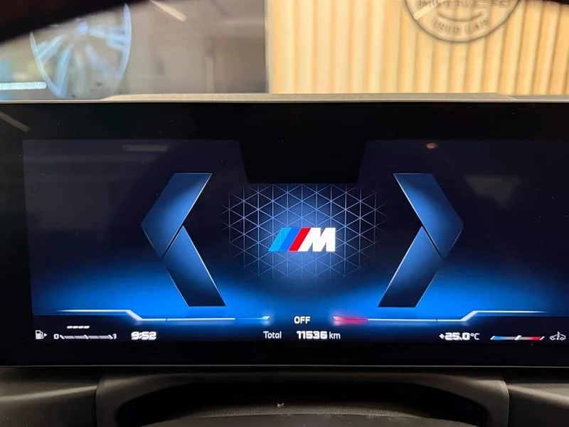 BMW M240i — фото 11