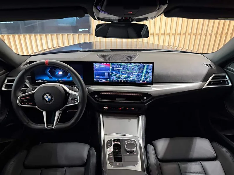 BMW M240i — фото 10