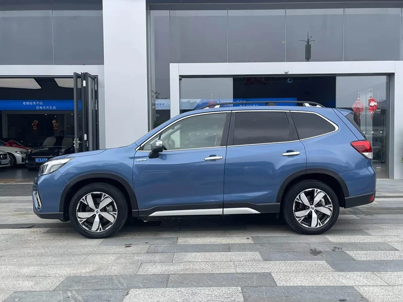 Subaru Forester — фото 3