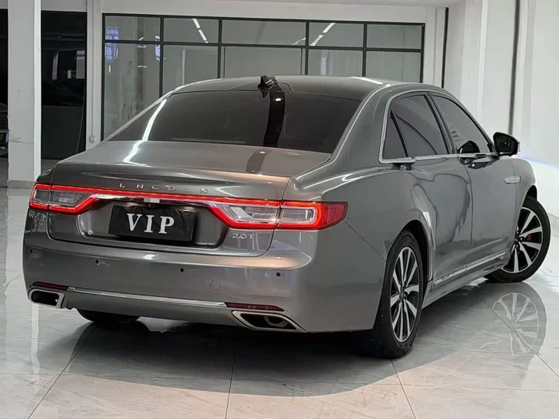 Lincoln Continental — фото 9