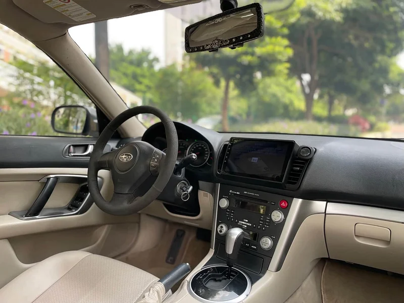 Subaru Legacy — фото 13