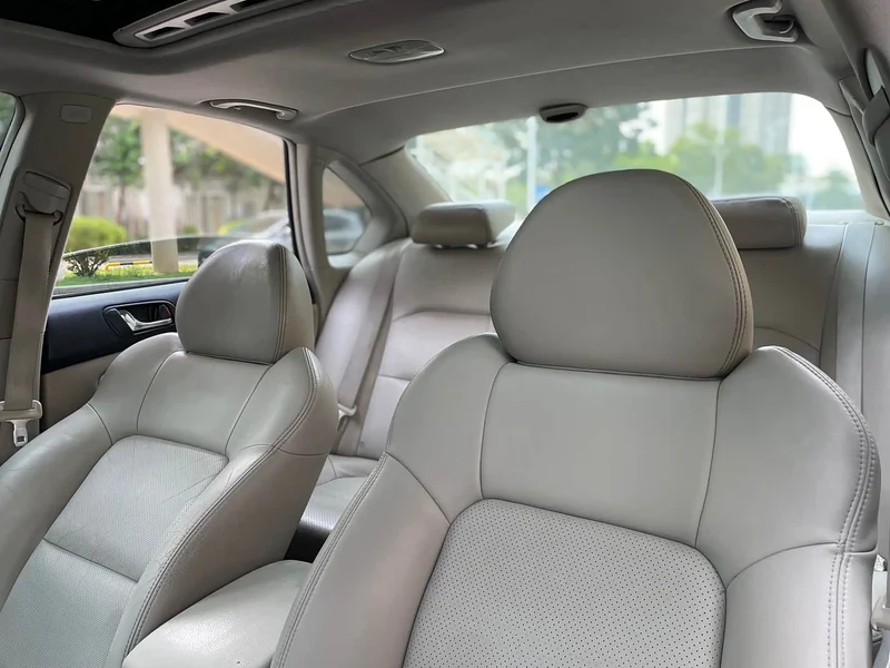 Subaru Legacy — фото 15