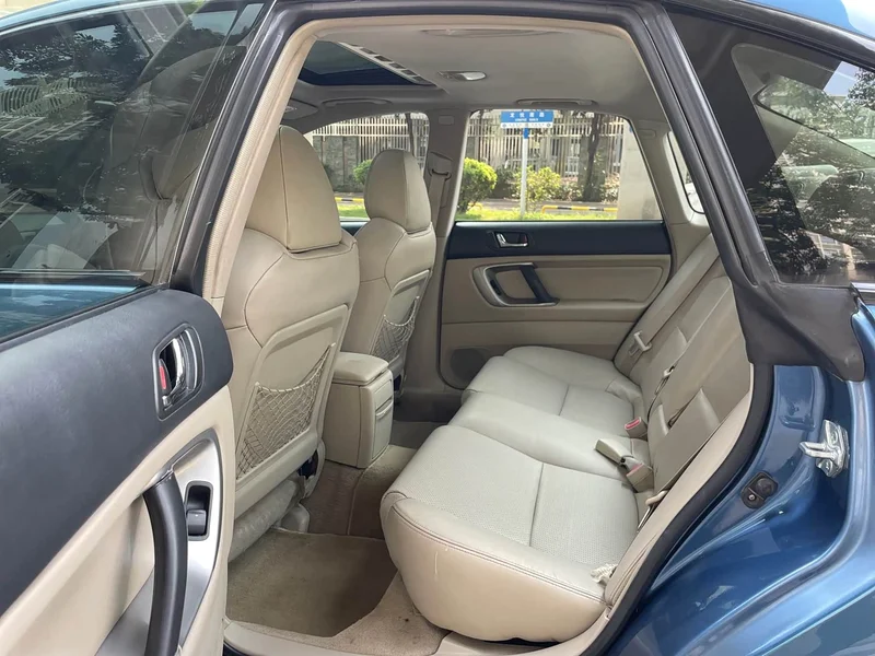 Subaru Legacy — фото 6