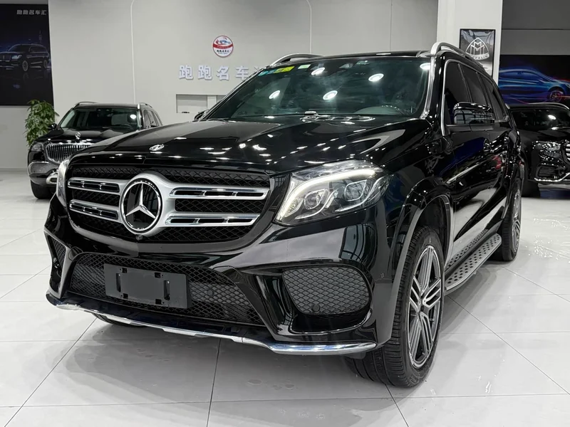 Mercedes-Benz GLS — фото 1